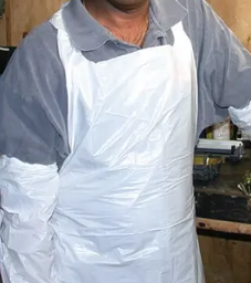 [617051] EM-7051(CSX100) TABLIERS JETABLES EN POLYÉTHYLÈNE BLANC (28''X46'') 10X100/CAISSE